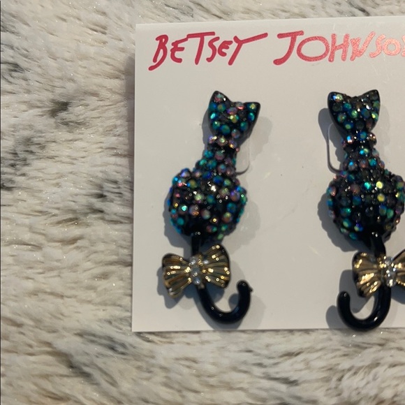 ๐๐Betsy Johnson ๐ฑblack cat gorgeous earrings ๐ - Picture 3 of 4